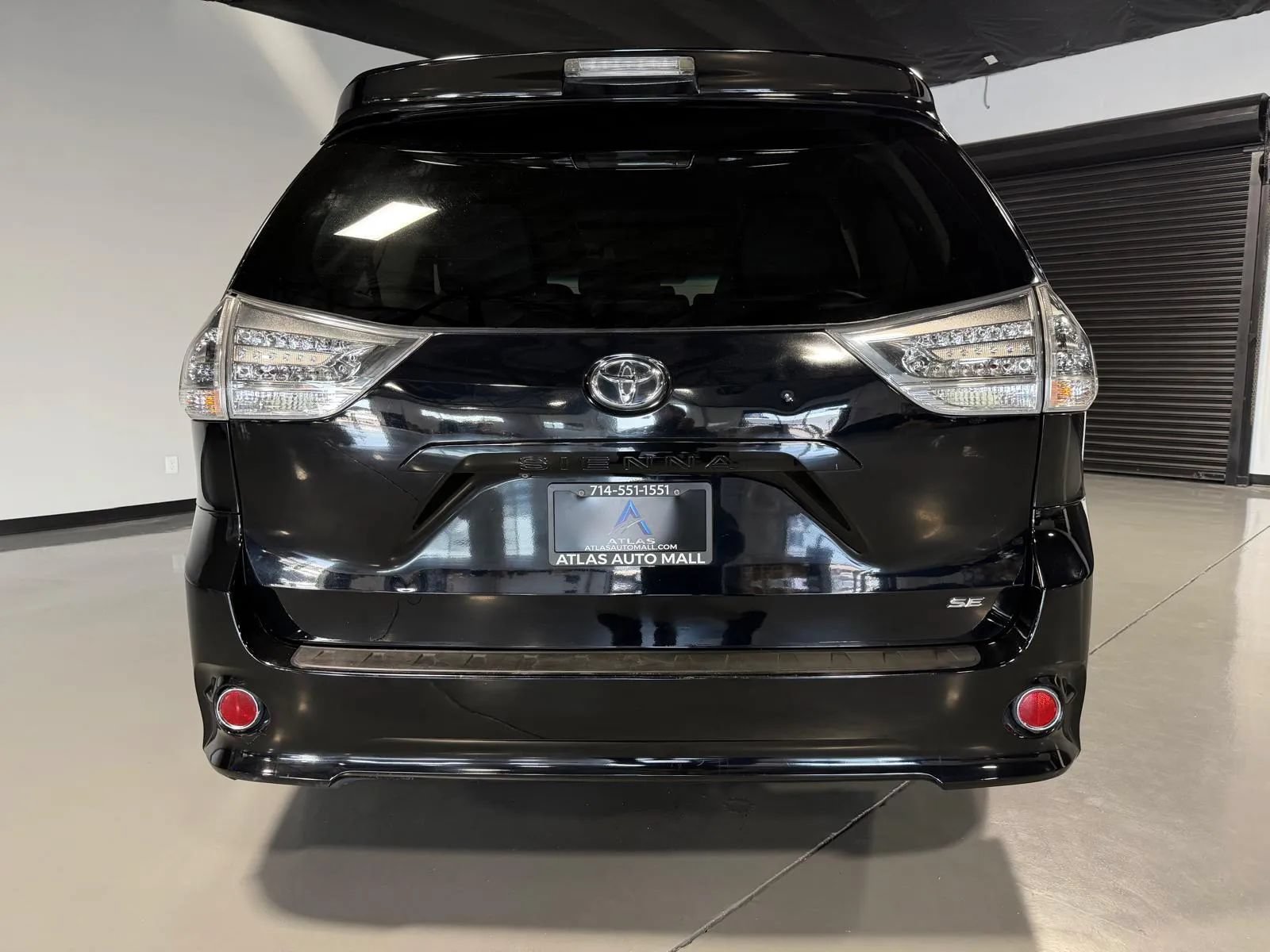 Used 2015 Toyota Sienna SE Premium FWD image 5
