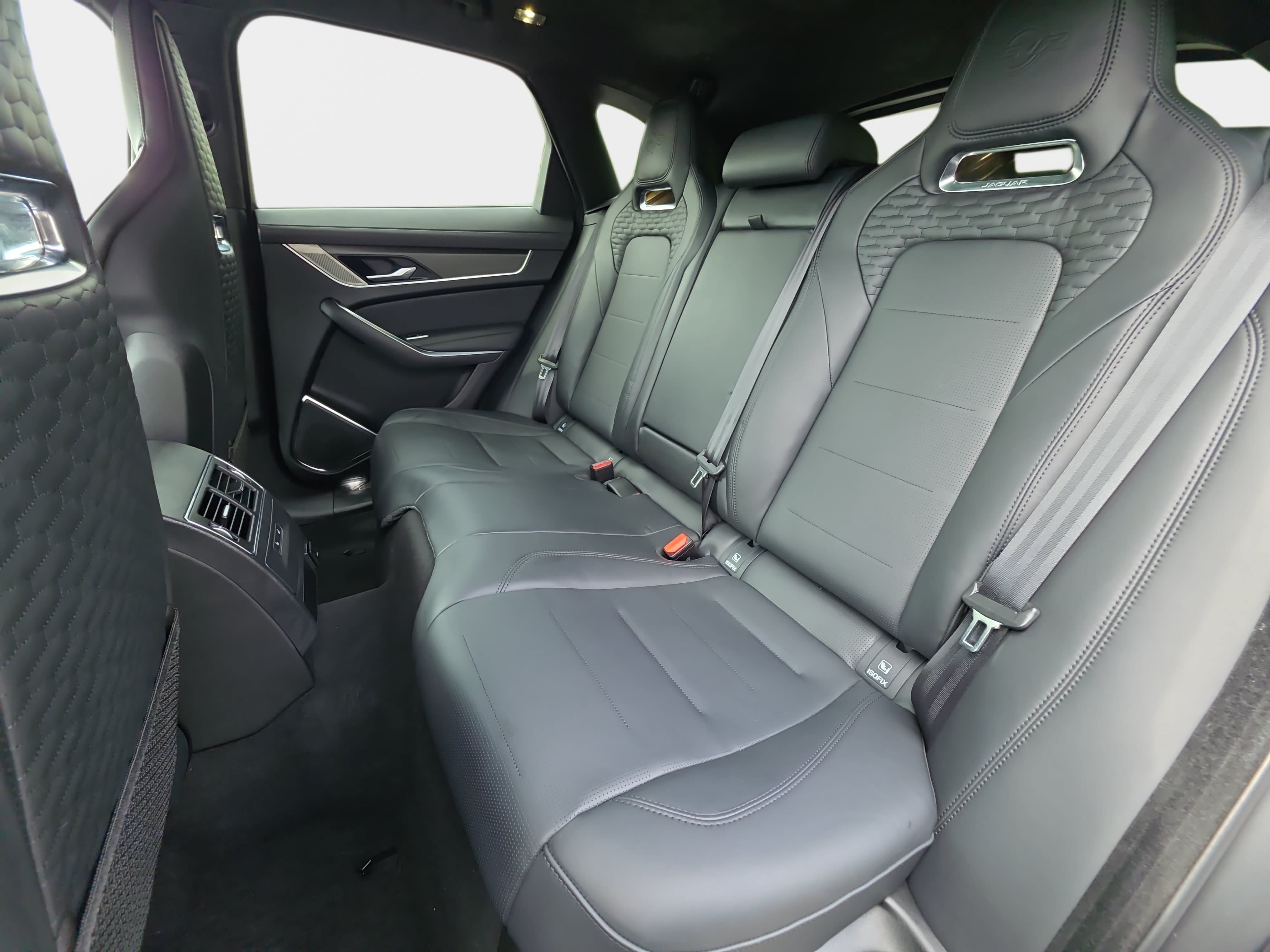 Certified 2022 Jaguar F-PACE SVR AWD/4WD image 14