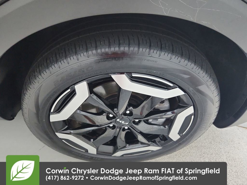 Used 2025 Kia Telluride S AWD/4WD image 34