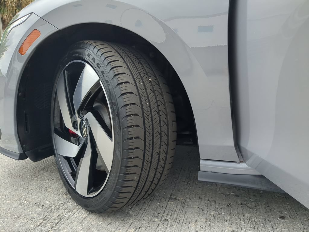 Certified 2024 Volkswagen GTI S FWD image 33