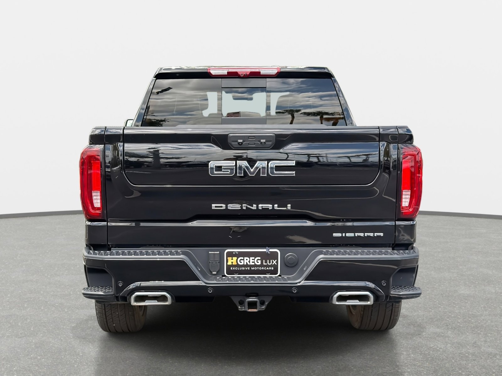 Used 2025 GMC Sierra 1500 Denali Ultimate image 4