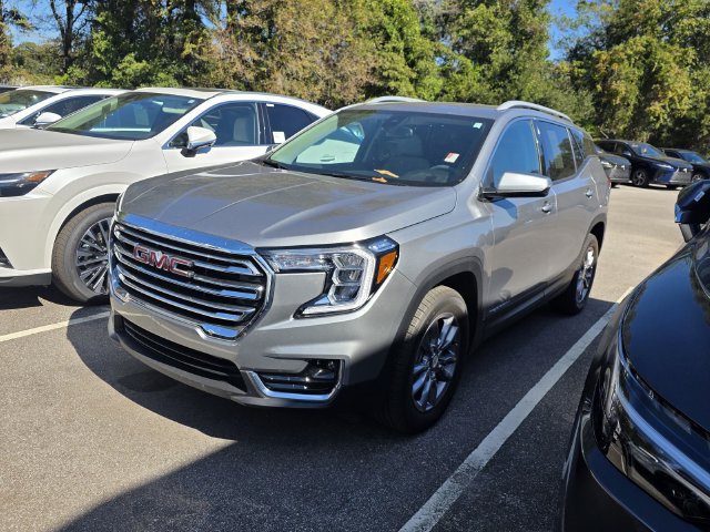 Used 2024 GMC Terrain SLT AWD/4WD image 14