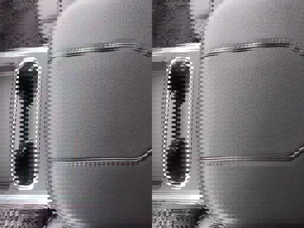 Used 2025 Chevrolet Silverado 3500 LTZ w/ LTZ Plus Package image 21