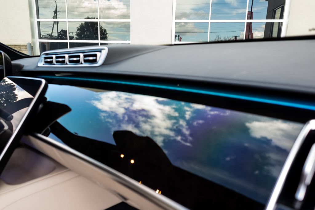 Used 2021 Mercedes-Benz S 580 4MATIC Sedan w/ AMG Line image 40