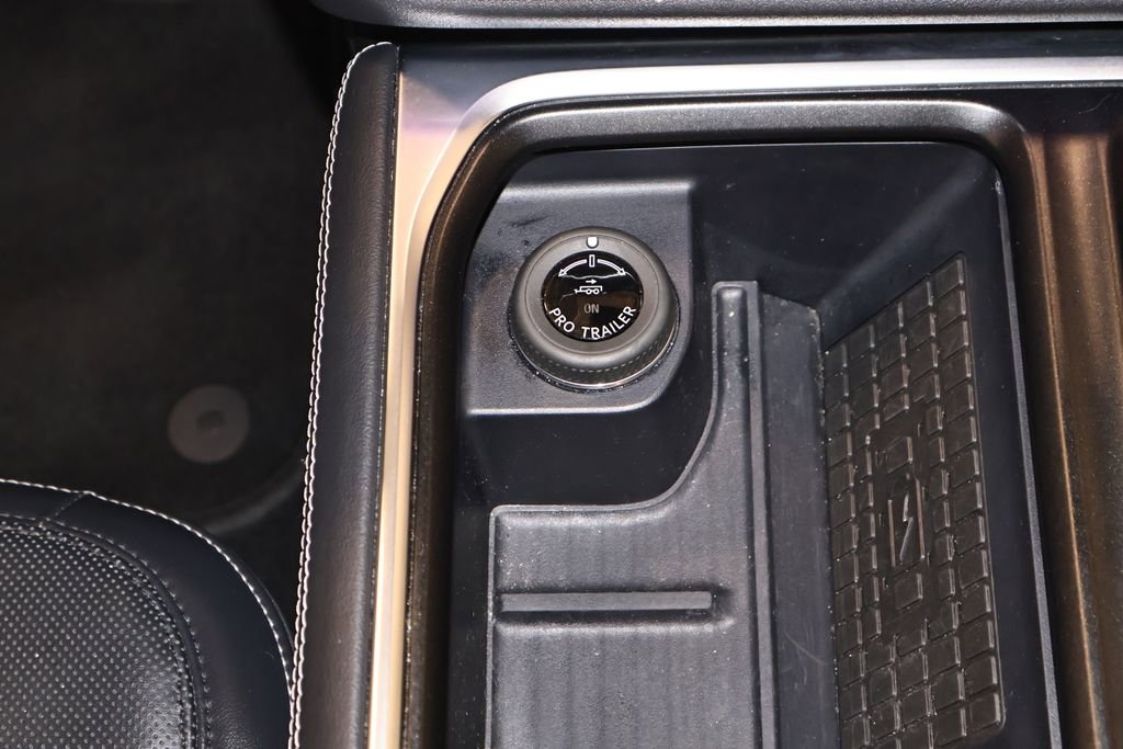 Certified 2025 Ford Expedition Max Platinum image 43