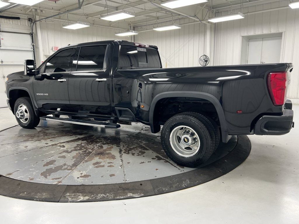 Used 2022 Chevrolet Silverado 3500 High Country w/ LPO, Hitch Package AWD/4WD image 4