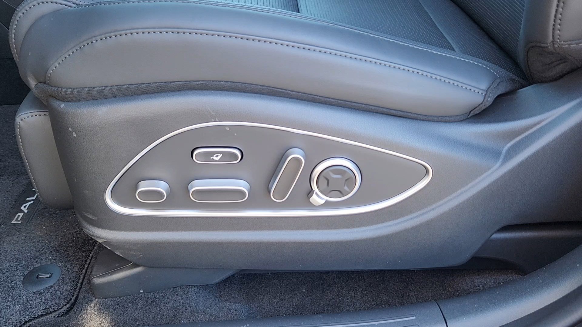 New 2026 Hyundai Palisade Calligraphy AWD/4WD image 7
