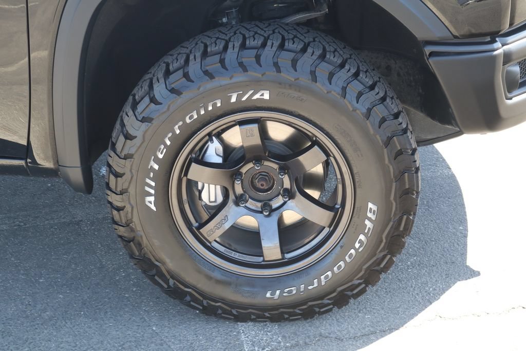 Used 2023 GMC Sierra 1500 AT4X AWD/4WD image 10