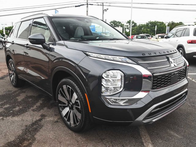 New 2025 Mitsubishi Outlander SEL image 3