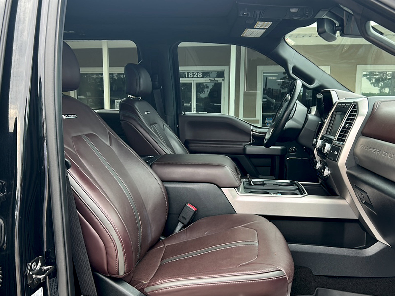 Used 2017 Ford F450 Platinum w/ Platinum Ultimate Package AWD/4WD image 9