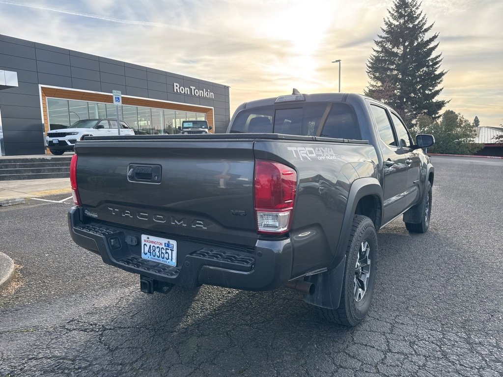 Used 2019 Toyota Tacoma TRD Off-Road image 7