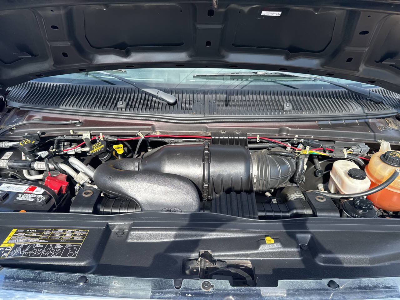 Used 2011 Ford E-150 and Econoline 150 w/ Premium Van Group image 17