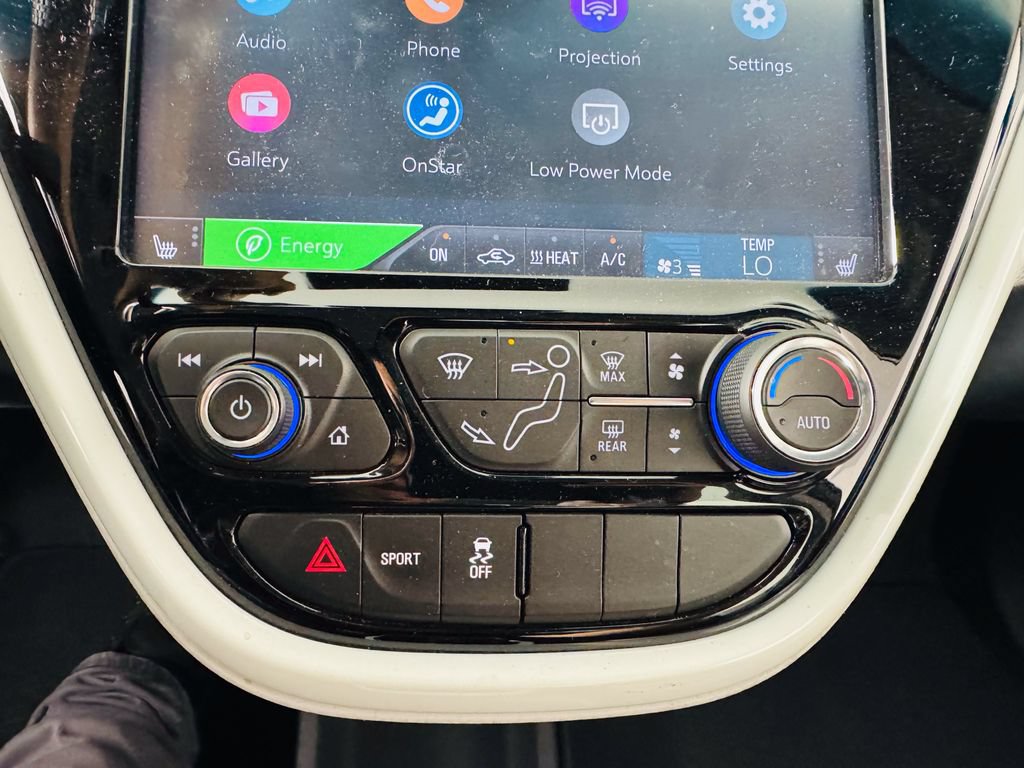 Used 2021 Chevrolet Bolt LT FWD image 17