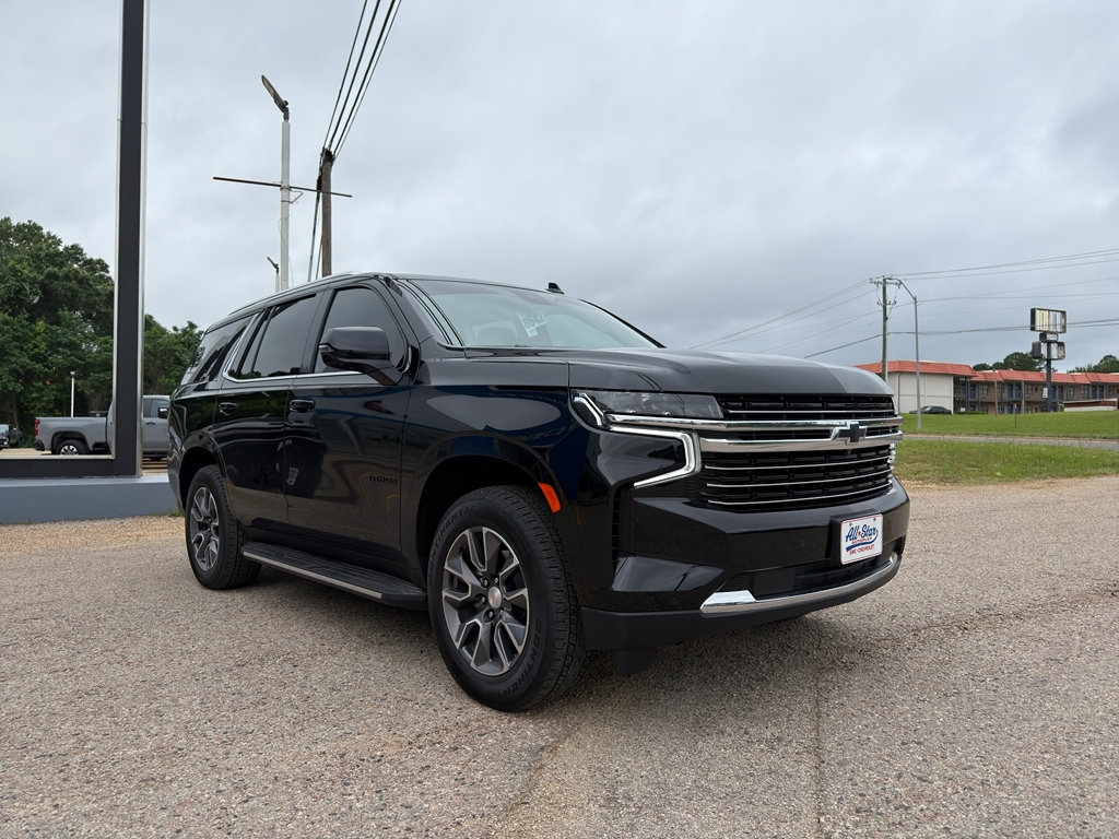 Used 2024 Chevrolet Tahoe LT w/ Luxury Package RWD image 14