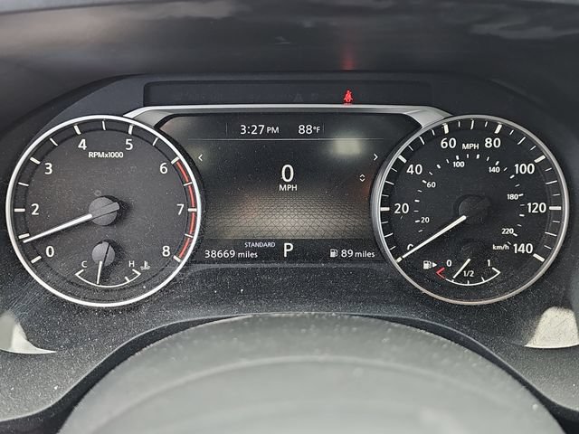 Used 2024 Nissan Rogue SV FWD image 15
