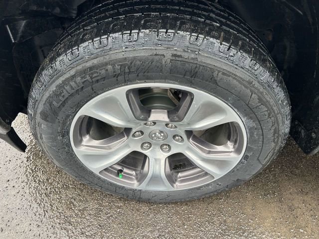 Used 2023 RAM 1500 Laramie AWD/4WD image 12