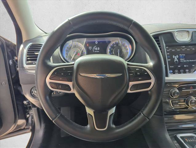 Used 2018 Chrysler 300 Touring w/ Sport Appearance Package RWD image 13