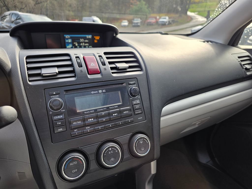 Used 2015 Subaru Forester 2.5i Limited image 11