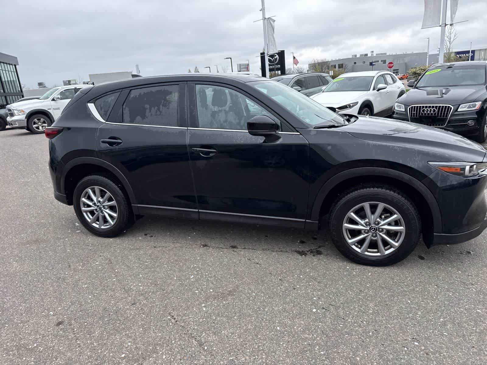 Used 2023 MAZDA CX-5 AWD 2.5 S w/ Preferred Package image 4