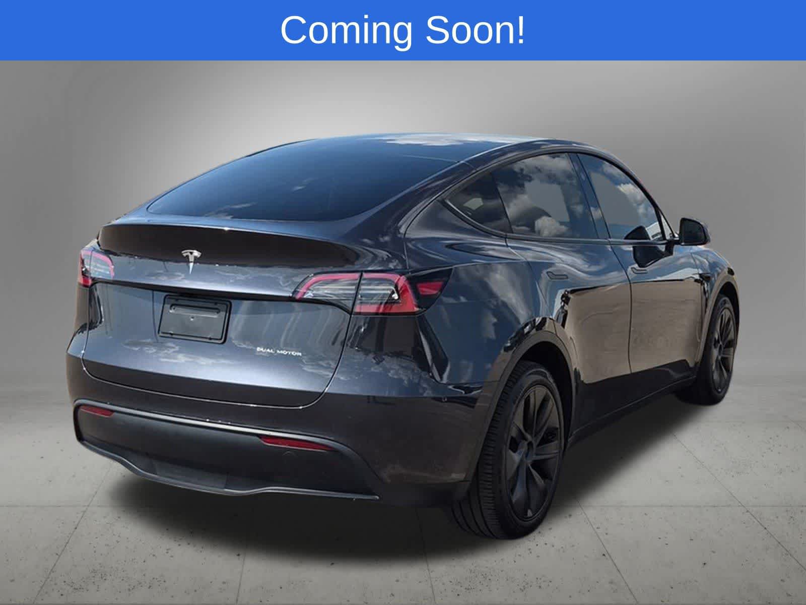 Used 2024 Tesla Model Y Long Range AWD/4WD image 6