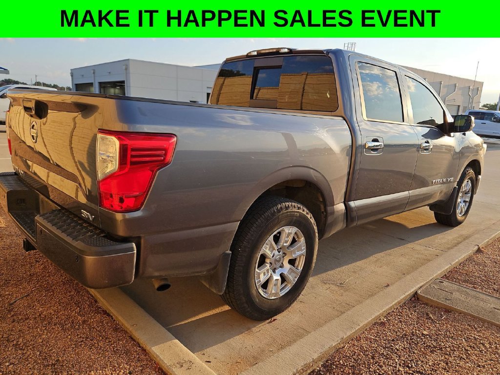 Used 2019 Nissan Titan SV w/ SV Convenience Package RWD image 14