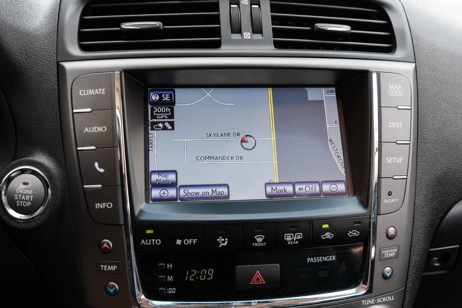 Used 2013 Lexus IS 250C RWD image 18