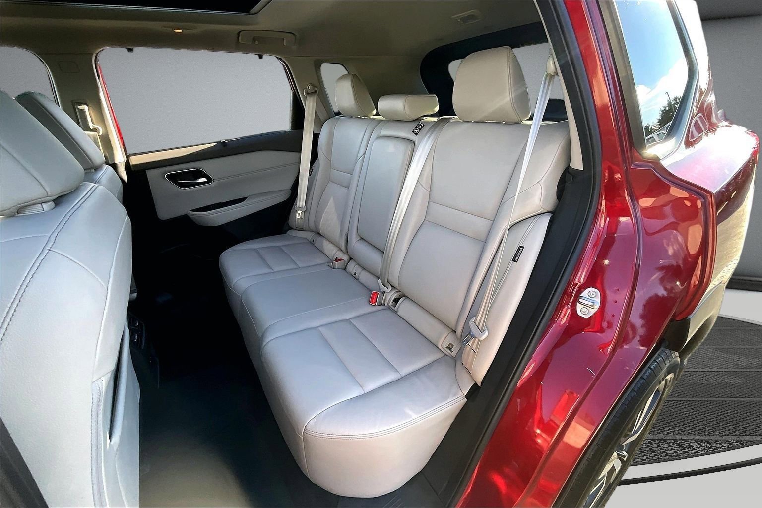 Used 2021 Nissan Rogue SL w/ Premium Package image 21