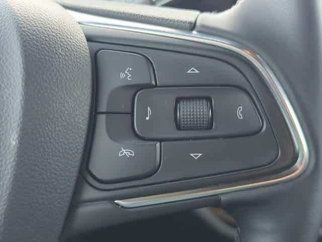 Used 2024 Buick Envista Sport Touring w/ Convenience I Package FWD image 24