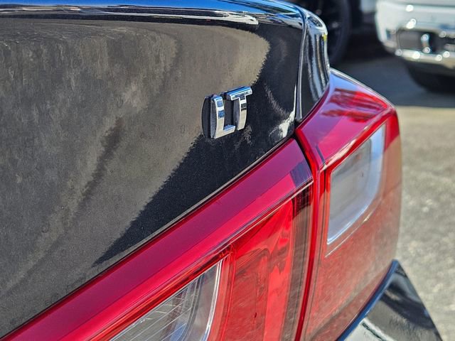 Used 2023 Chevrolet Malibu LT FWD image 11