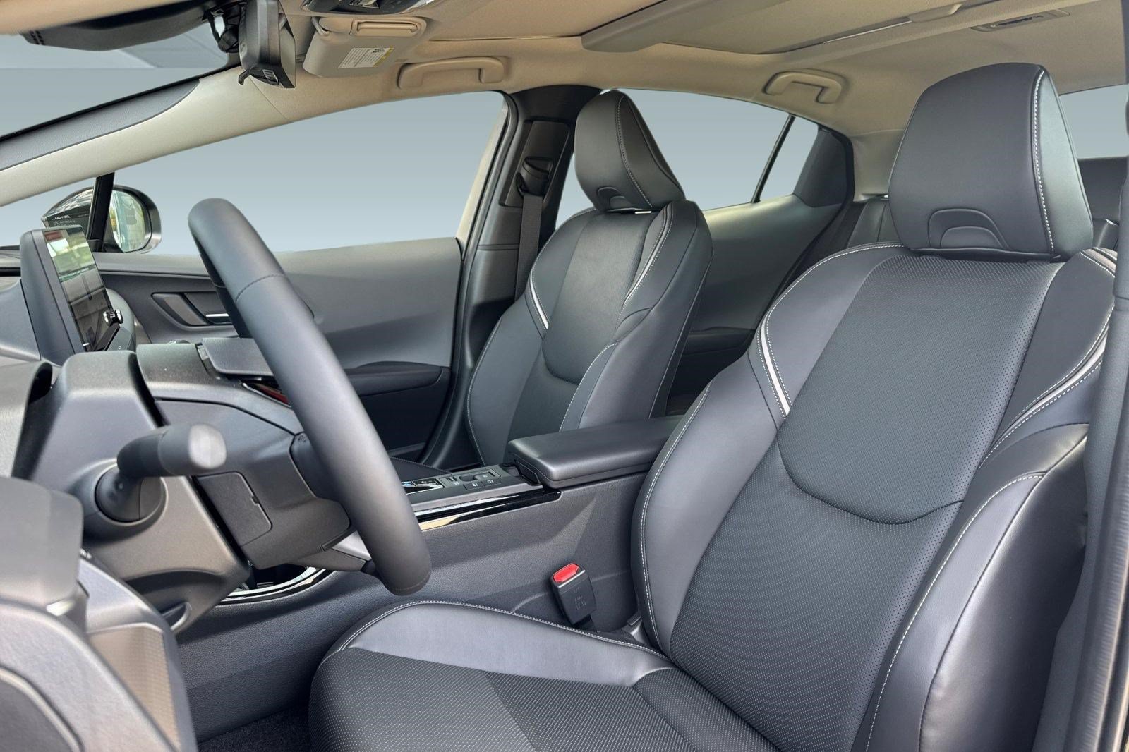 New 2027 Toyota Prius LE AWD/4WD image 5
