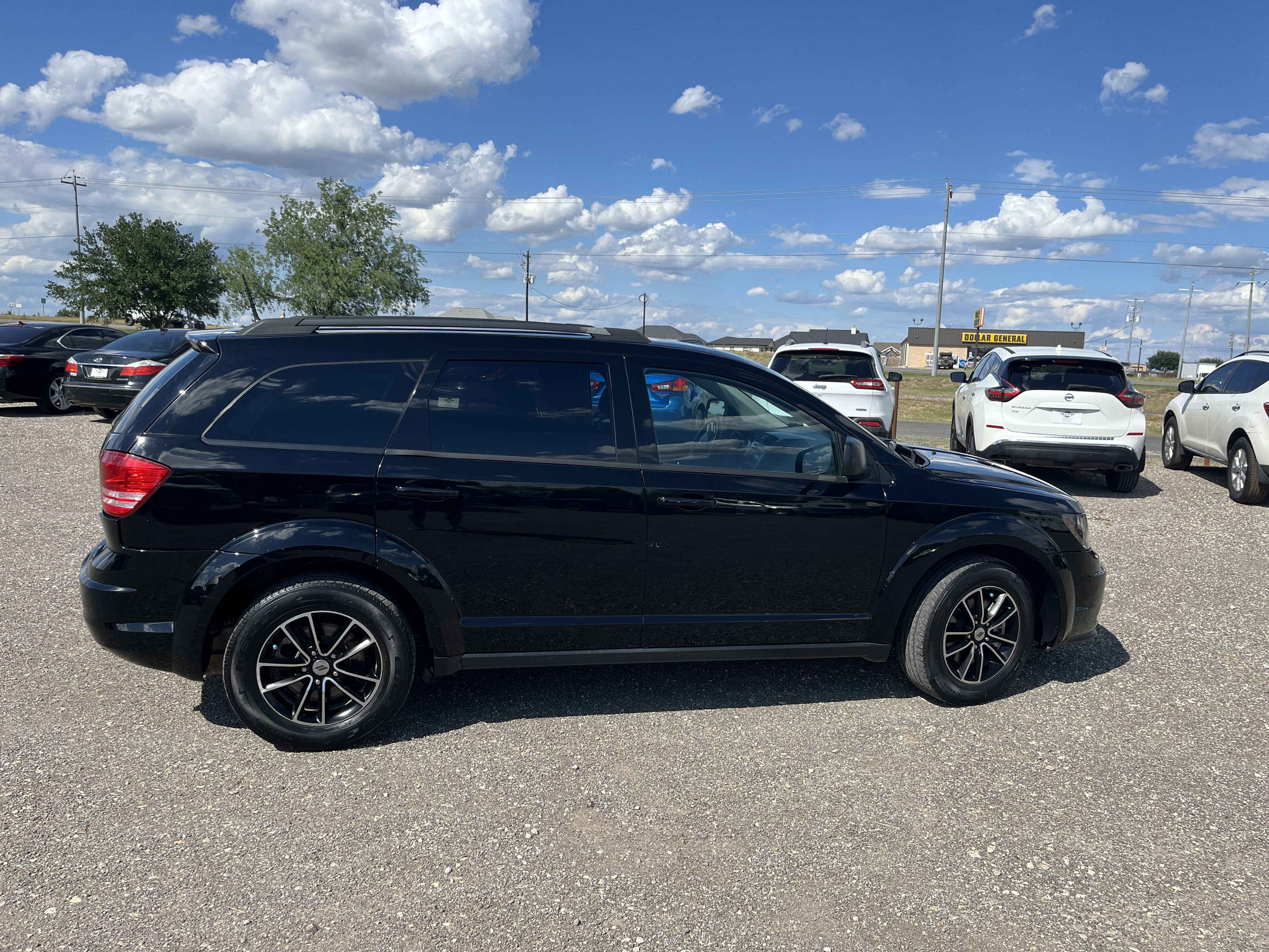 Used 2018 Dodge Journey SE w/ Popular Equipment Group image 1