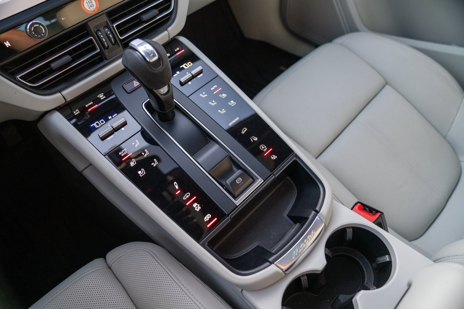 Certified 2023 Porsche Macan GTS AWD/4WD image 21