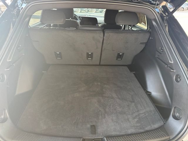 Used 2025 Chevrolet Equinox EV LT w/ Comfort Package FWD image 19