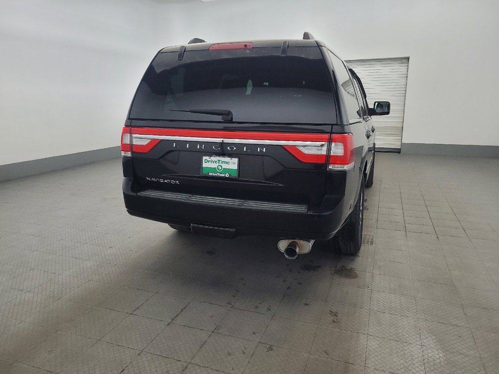 Used 2017 Lincoln Navigator Select AWD/4WD image 7