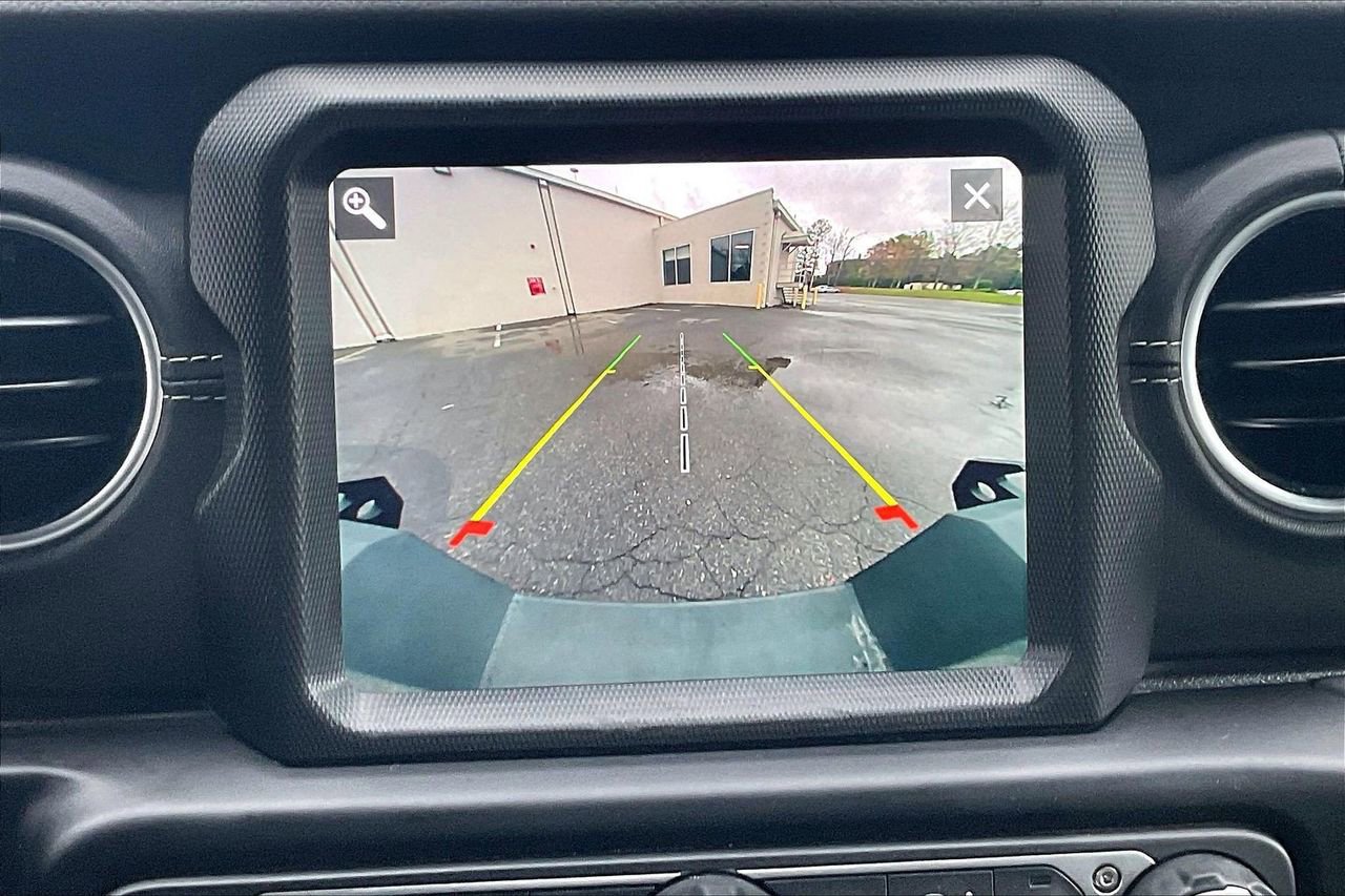 Certified 2022 Jeep Gladiator Overland w/ Popular Equipment Package image 15