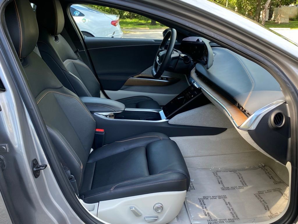 Used 2023 Lucid Air Touring image 49