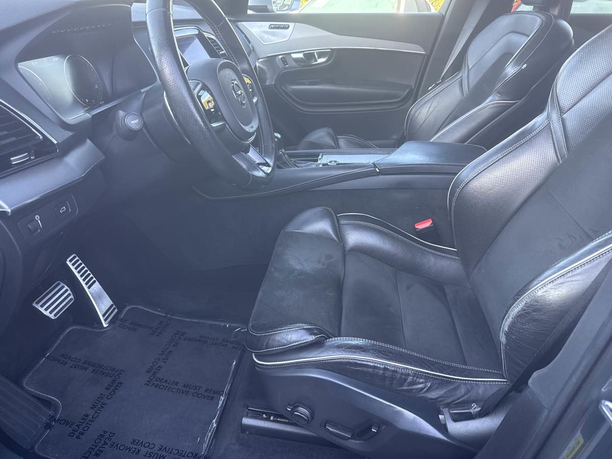 Used 2016 Volvo XC90 T6 R-Design w/ Protection Package Plus image 17