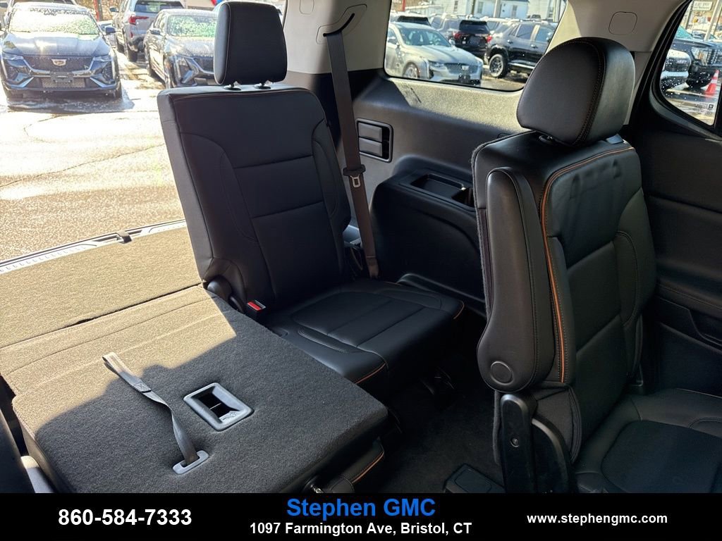Used 2023 GMC Acadia AT4 w/ Technology Package image 27