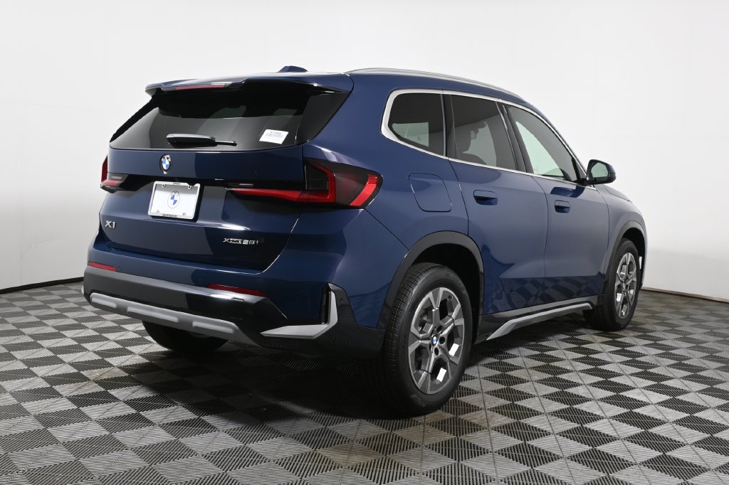 New 2027 BMW X1 xDrive28i AWD/4WD image 7
