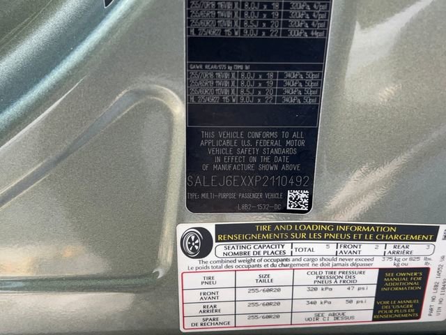 Used 2023 Land Rover Defender 90 S image 26