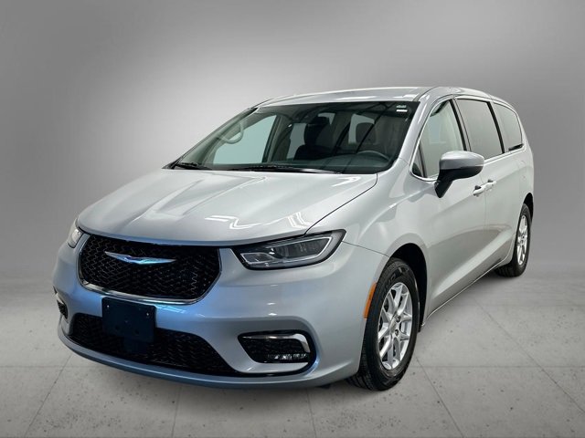 Used 2023 Chrysler Pacifica Touring-L
