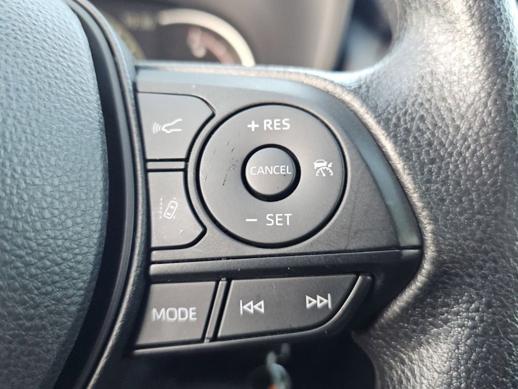 Used 2023 Toyota RAV4 LE image 12