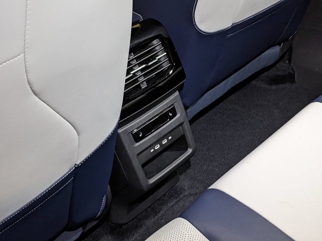 New 2026 Volkswagen ID.4 Pro S Plus AWD/4WD image 24