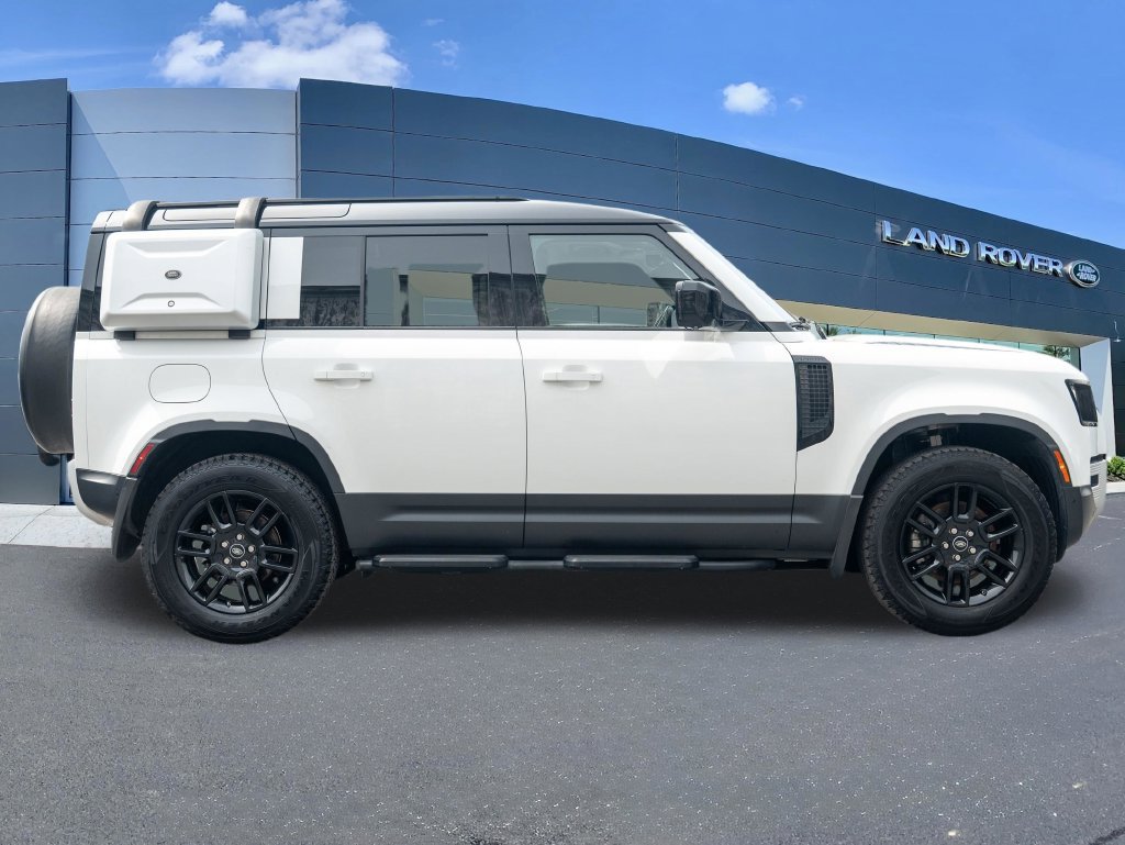Used 2021 Land Rover Defender 110 S AWD/4WD image 9