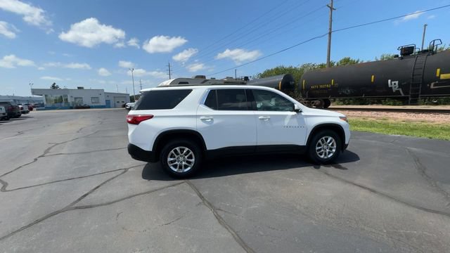Used 2020 Chevrolet Traverse LT w/ Driver Confidence II Package AWD/4WD image 9