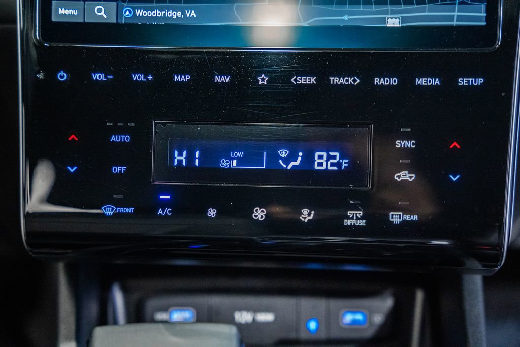 Used 2024 Hyundai Santa Cruz Night image 28