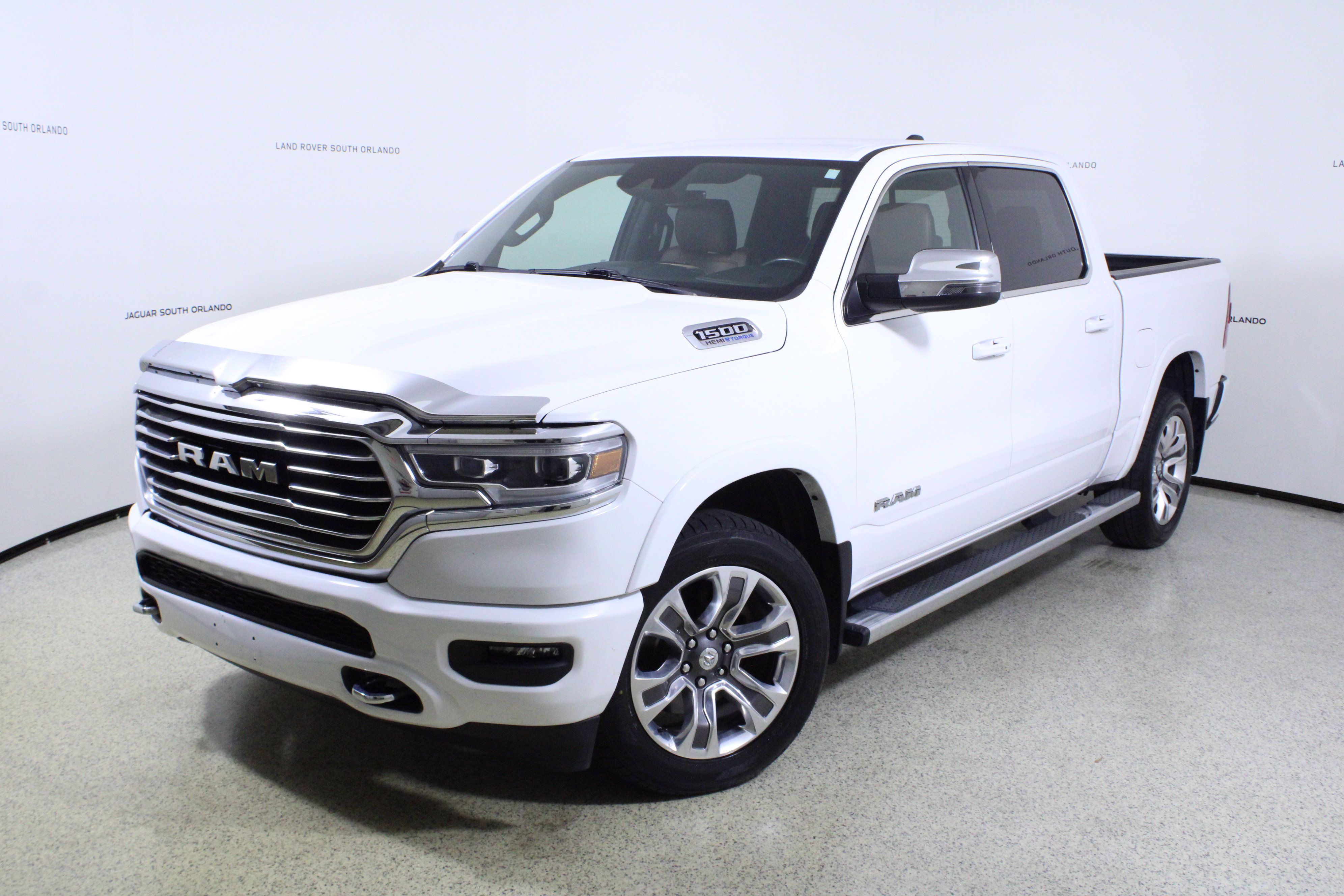 Used 2023 RAM 1500 Limited w/ Body Color Bumper Group