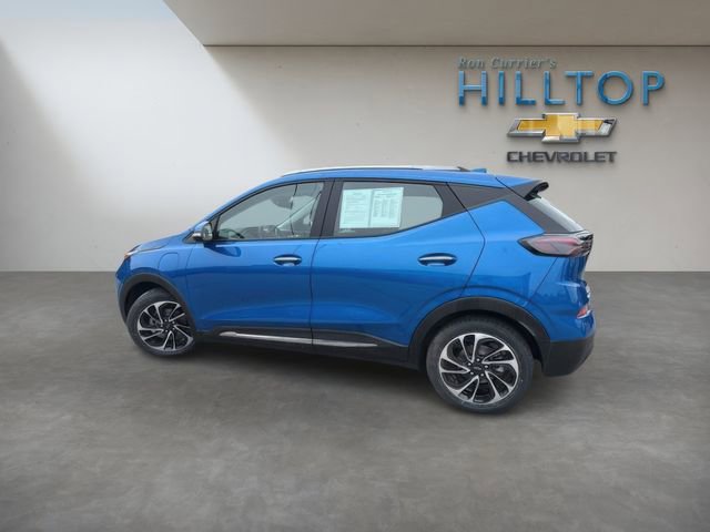 Used 2022 Chevrolet Bolt EUV Premier w/ Sun & Sound Package image 11