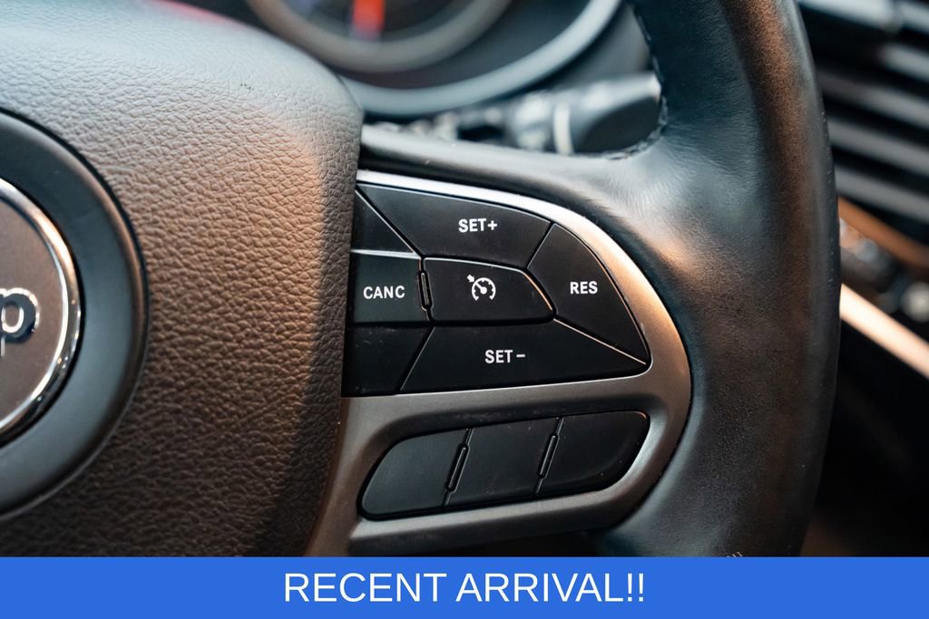 Used 2019 Jeep Cherokee Latitude Plus w/ Cold Weather Group image 15