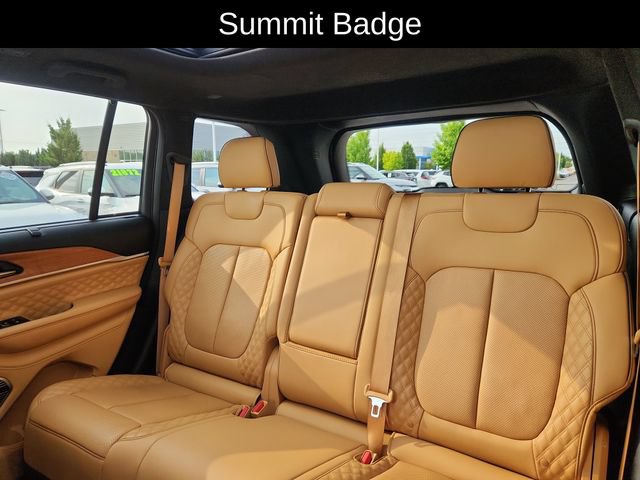 Used 2025 Jeep Grand Cherokee Summit AWD/4WD image 29